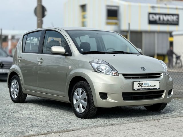 Daihatsu Sirion 1.0 BENZIN 5-TÜRIG AUX el. FENSTER