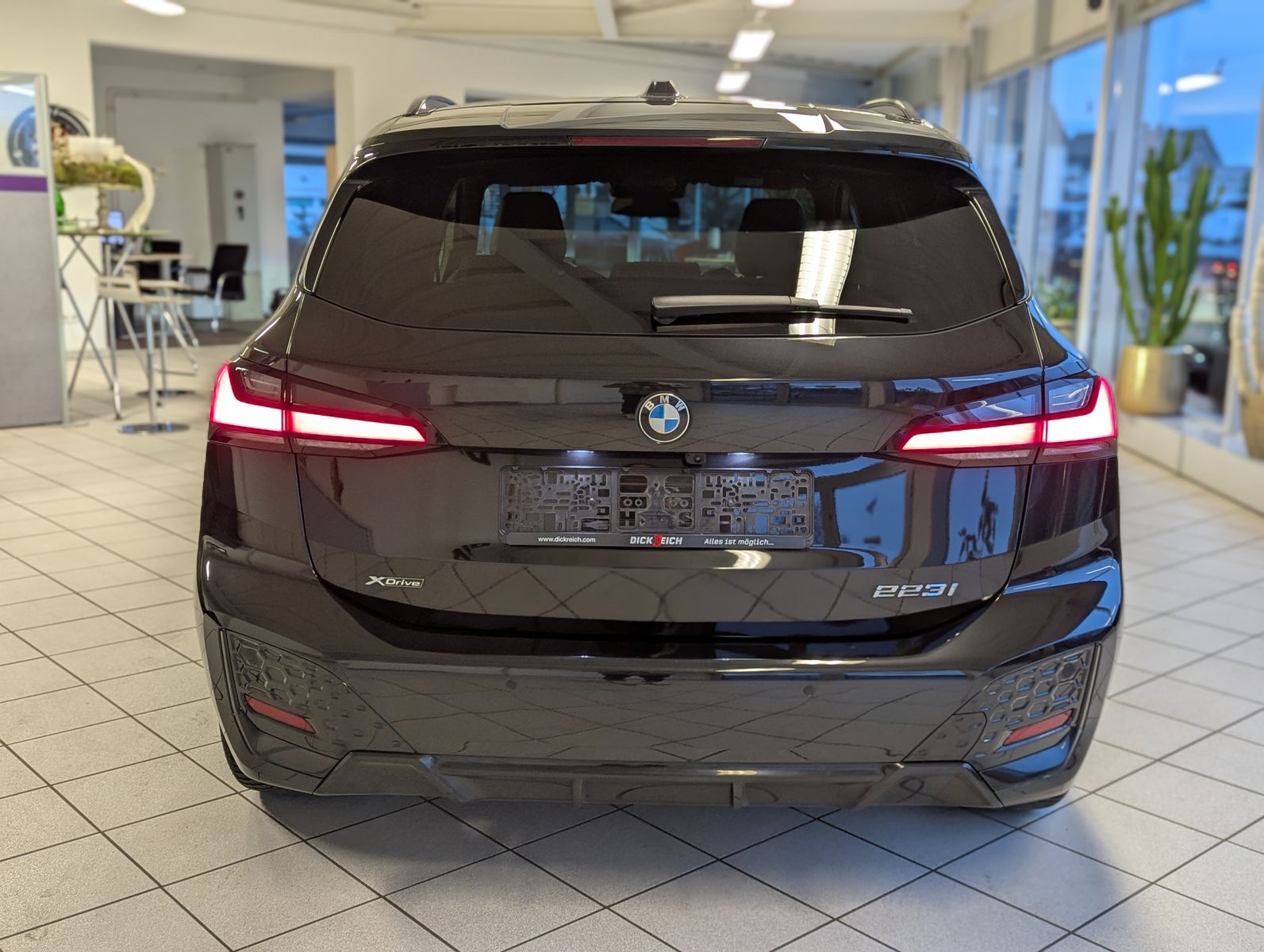 BMW 223 Active Tourer i xD M-Sport Pano H/K 360° AHK - Image 6