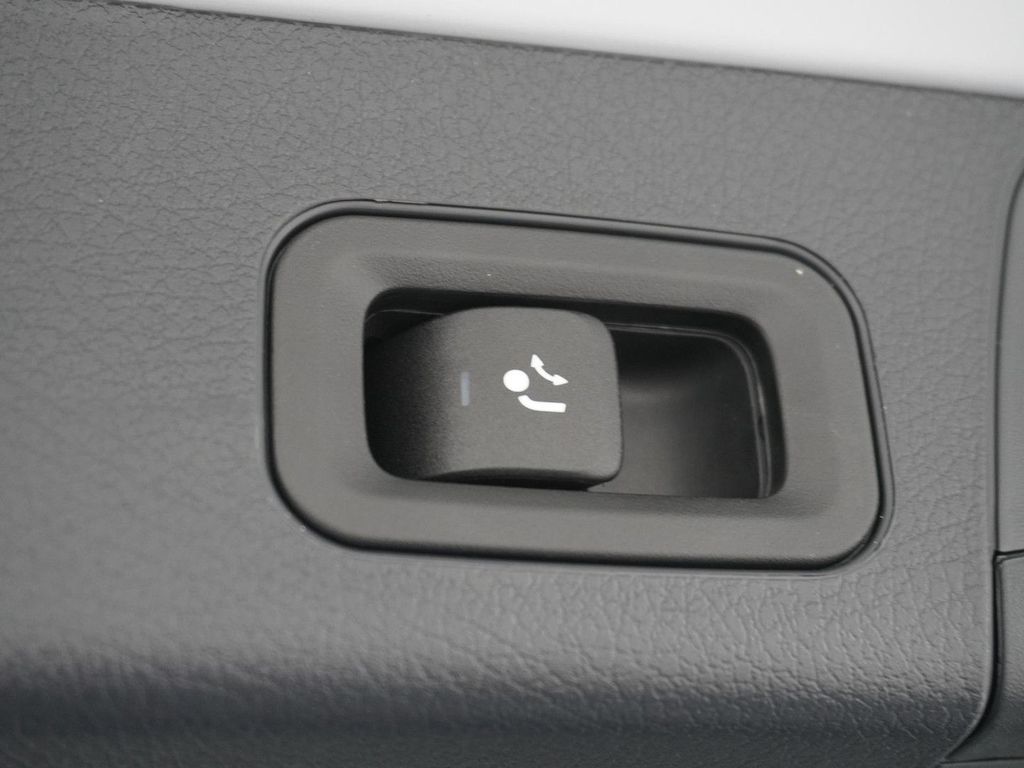 Mercedes-Benz GLB 180 Star Edition Luxury Line 7pers. | AHK We