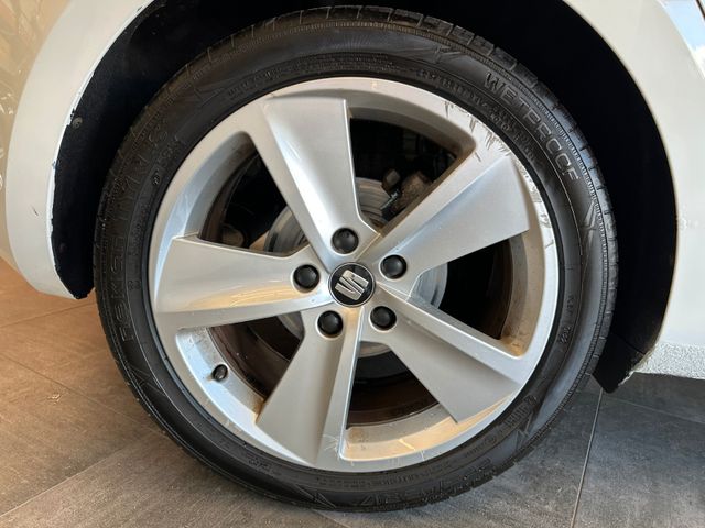 Seat Leon FR Lim. 5-Türer*2.HAND*SCHECKHEFT*LED*TOUCH