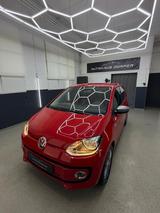 Volkswagen up! cheer up! AUTOMATIK NAVI PDC SHZ 1.HAND - VW up! in Solingen