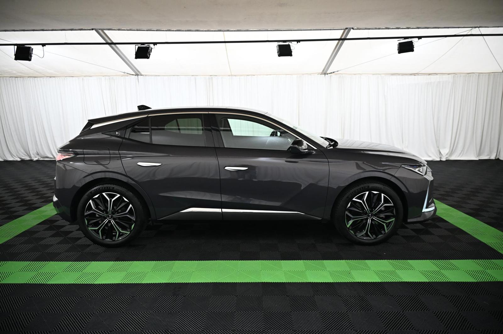 DS Automobiles DS4 1.6 E-Tense 225 Etolie Alcantara UVP 53.000 