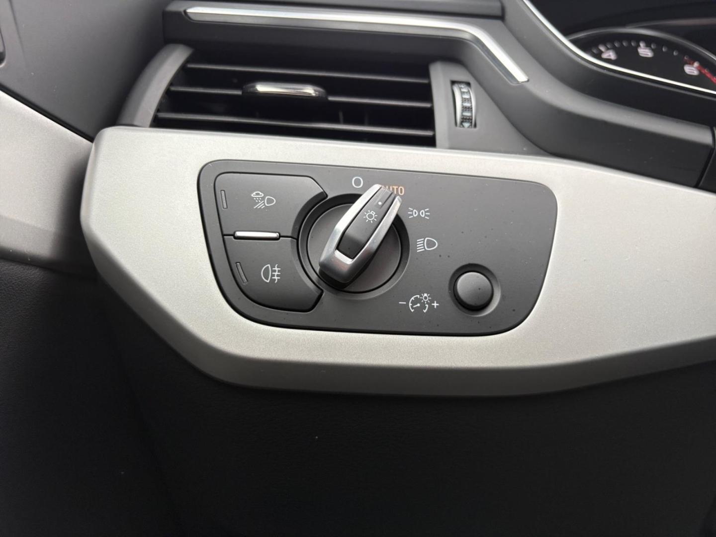 Audi A4 Avant advanced 35 2.0 TFSI Navi Memory Sitze