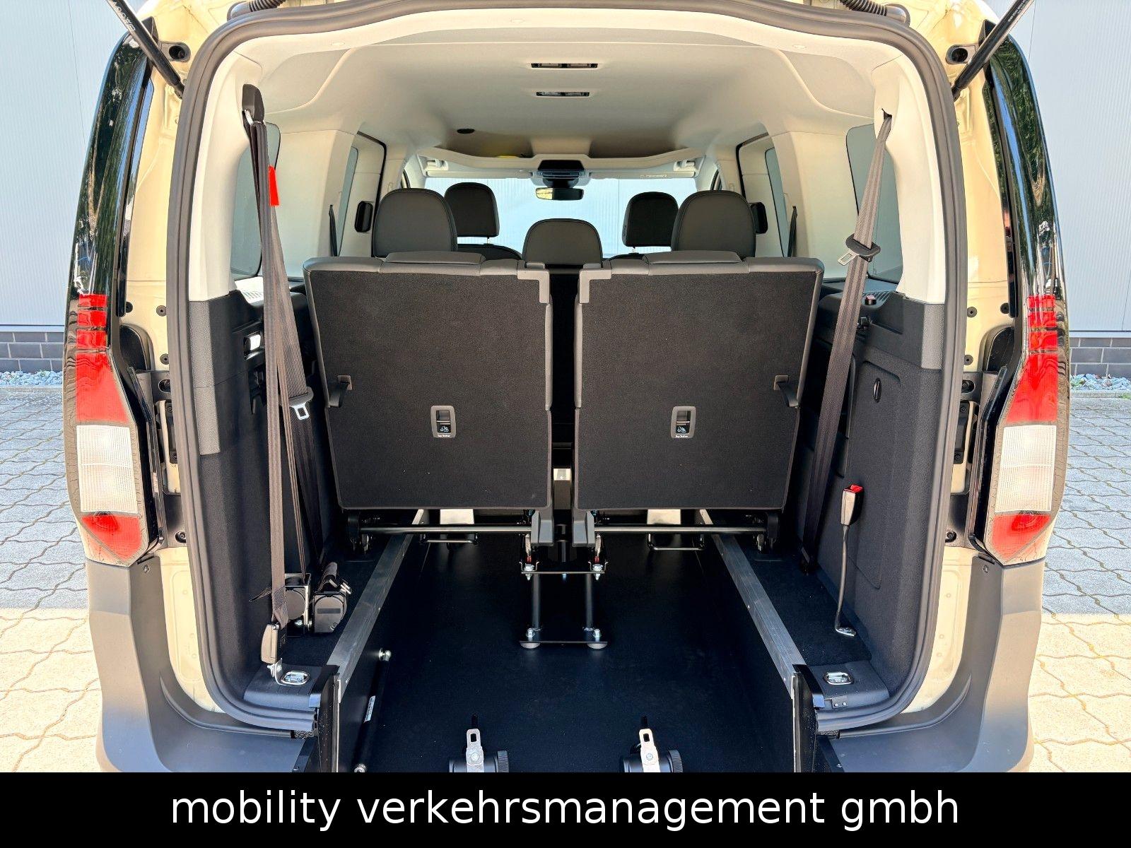 Volkswagen Maxi DSG LED TAXI Rollstuhl ACC Garantie 7-Sitze