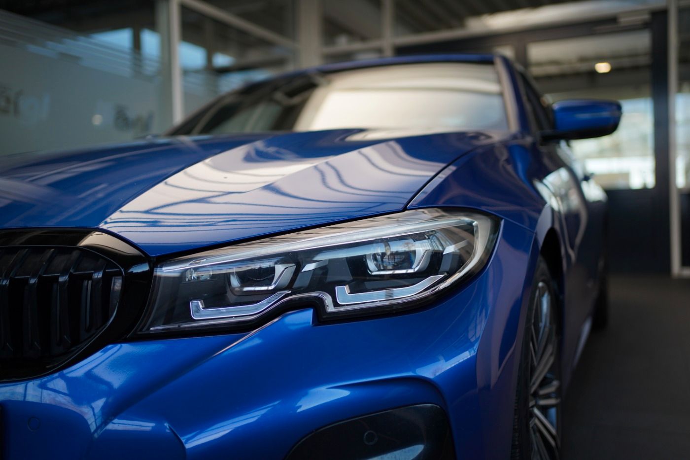 Fahrzeugabbildung BMW 320i M Sport +Head Up Disp+Live Cockpit Plus+LED