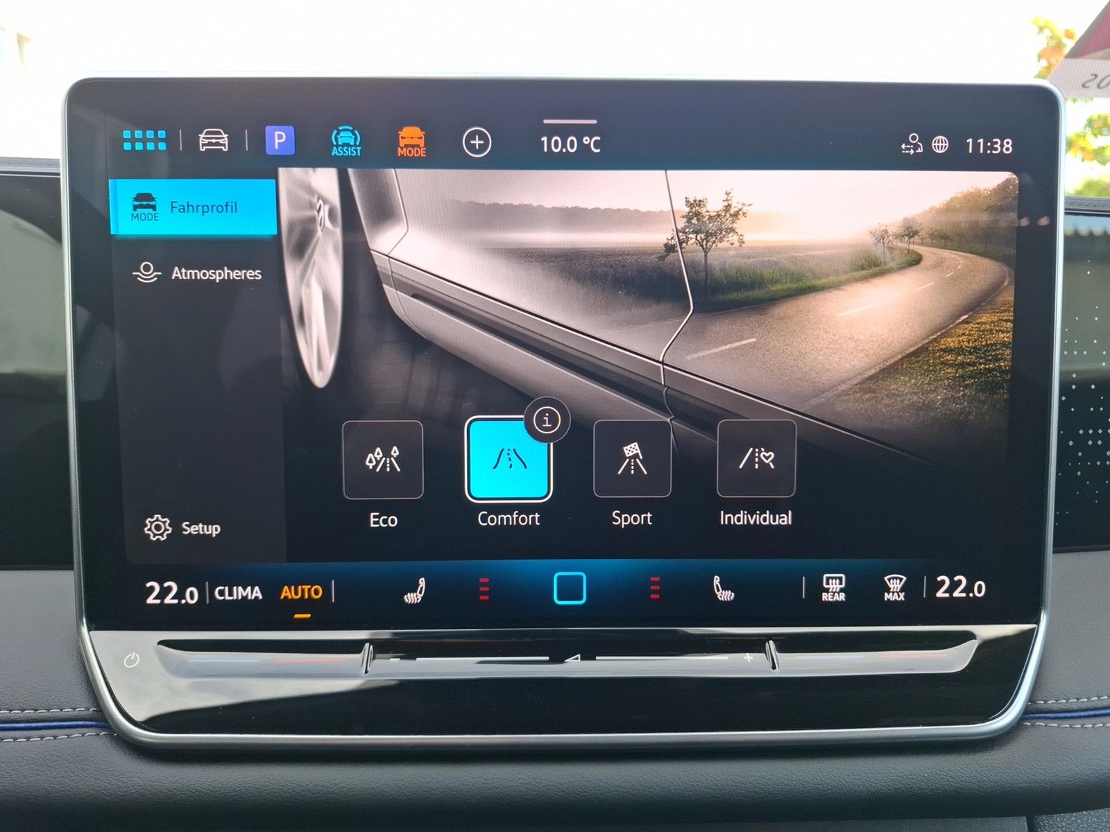 Fahrzeugabbildung Volkswagen Tiguan TDI R-Line DSG LEDplus AHK Navi AID ACC R