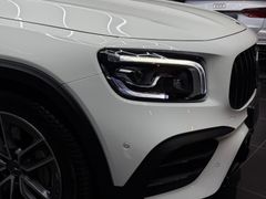 MERCEDES-BENZ GLB 35 AMG*CAM*AMBIENTE*AHK*ACC*NIGHT*SOUND*LED*