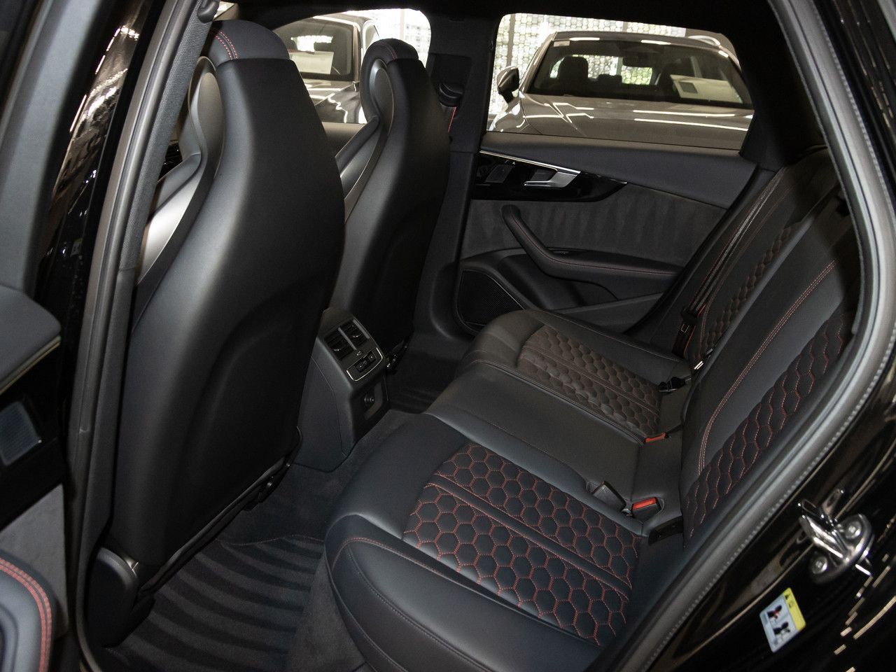Audi RS4 Avant TFSI quattro Competition Keyless B&O foto 11