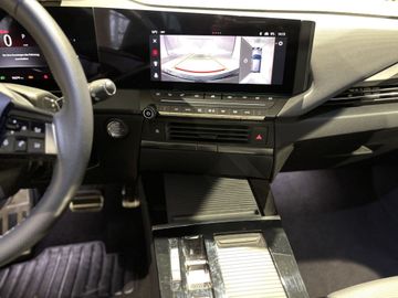 Fotografie 19 des Opel Astra 1.2 Turbo Automatik Ultimate Leder