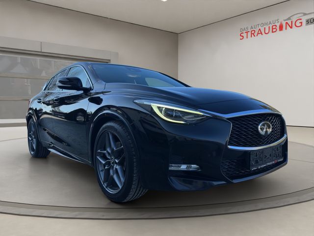 Infiniti Q30 2.2 d AWD Premium City Black LED*PANO*AUTOMA