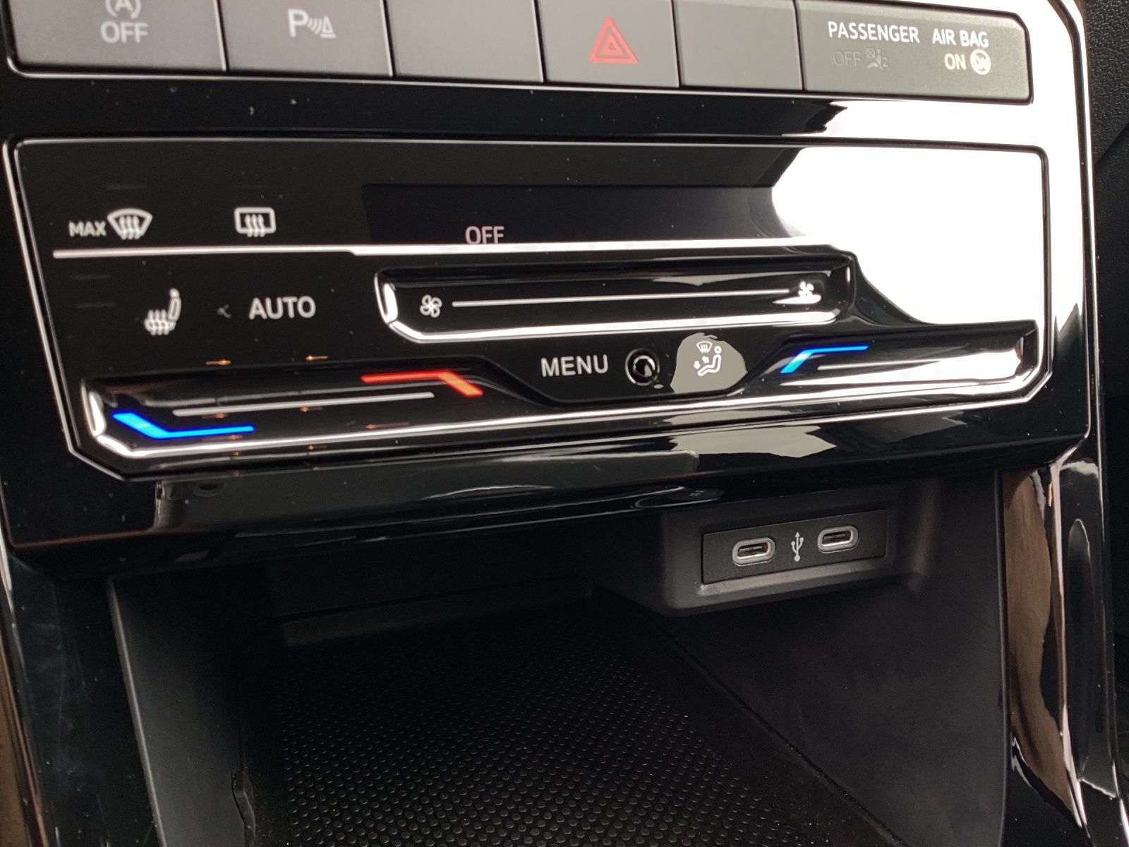 Fahrzeugabbildung Volkswagen T-Cross Life LED Kamera APP ACC