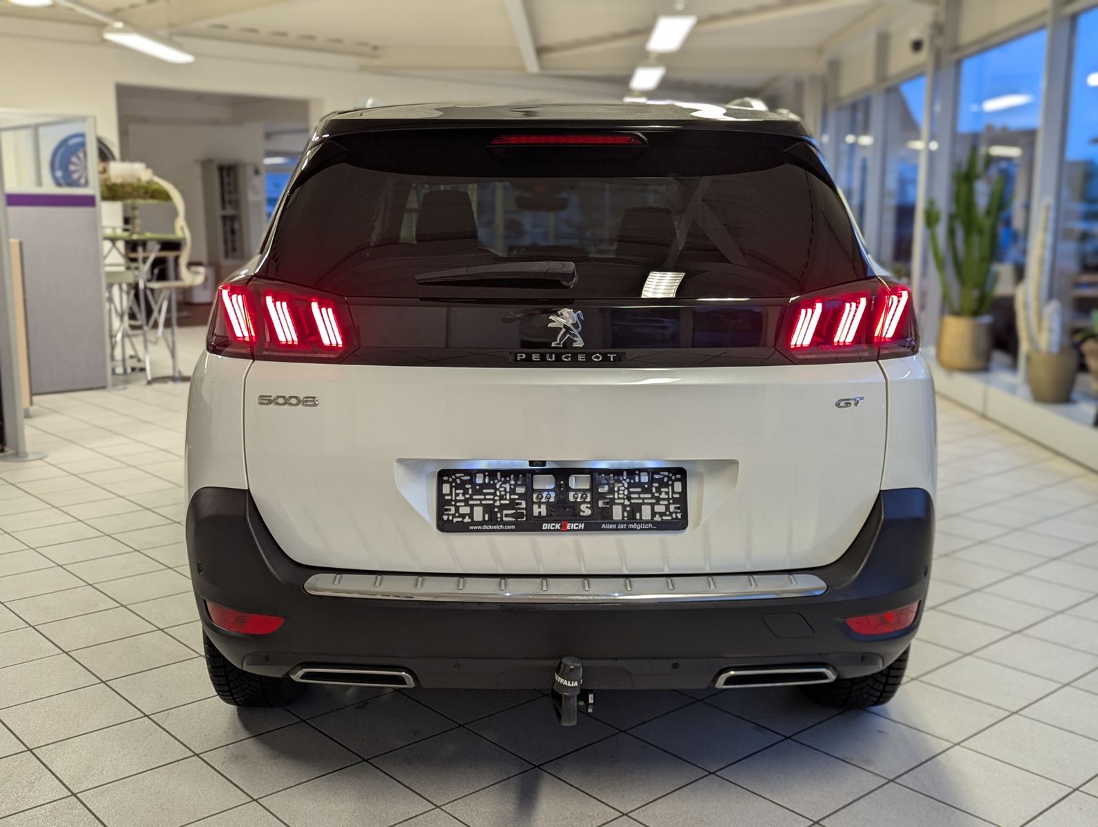 PEUGEOT 5008 GT Allure Pack Kamera LED Pano 7-Sitze AHK - Image 6