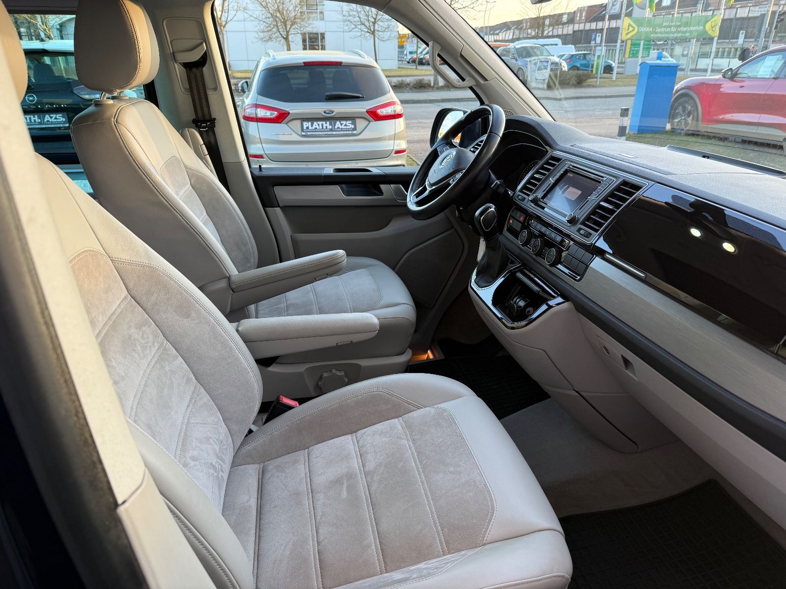 Volkswagen T6 California California Ocean Blue foto 14
