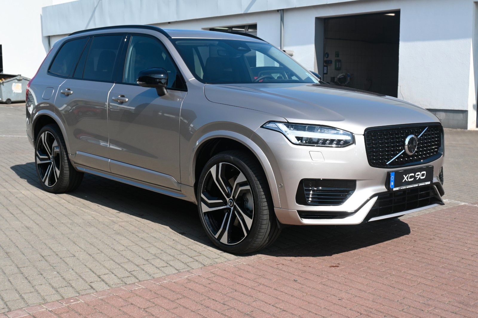 Fahrzeugabbildung Volvo XC90 Ultra Dark Recharge T8 B&W*LUFT*360*MASSAGE