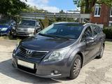 Toyota Avensis 1.8 Kombi Edition*Navi*Kamera* - Toyota Avensis mit Benzin-Antrieb