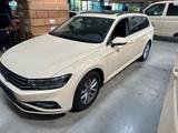 Volkswagen Passat Panoramadach Top Zustand - mit Diesel-Antrieb: Taxi, Kombi