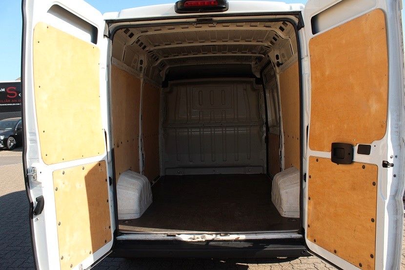 Fahrzeugabbildung Peugeot Boxer 2.2HDI 140 L2H2 KLIMA/PDC/KAMERA/270°