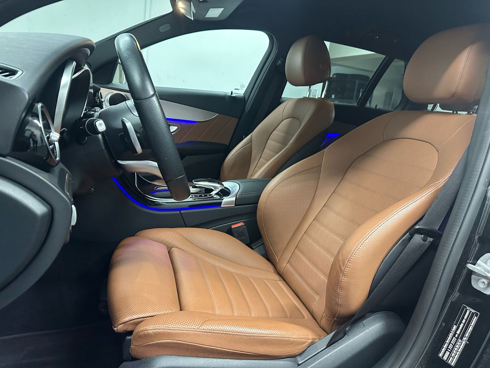 Fahrzeugabbildung Mercedes-Benz C 220 d T Autom. AMG*NIGHT*SITZKLIMA*KAMERA*TEMP