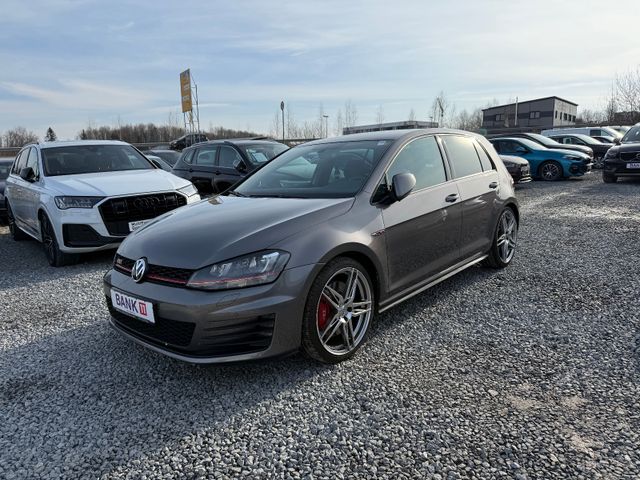 Volkswagen Golf VII Lim. GTI Performance BMT