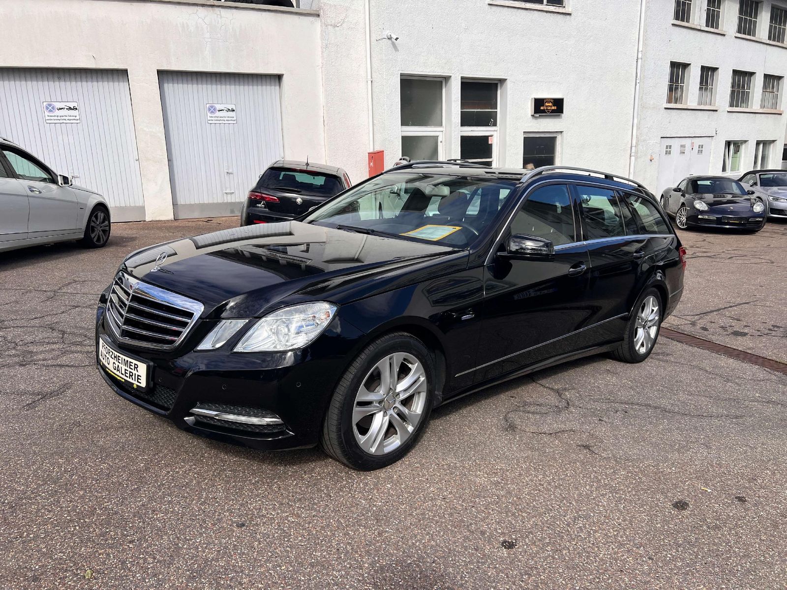 Mercedes E 200 - 1