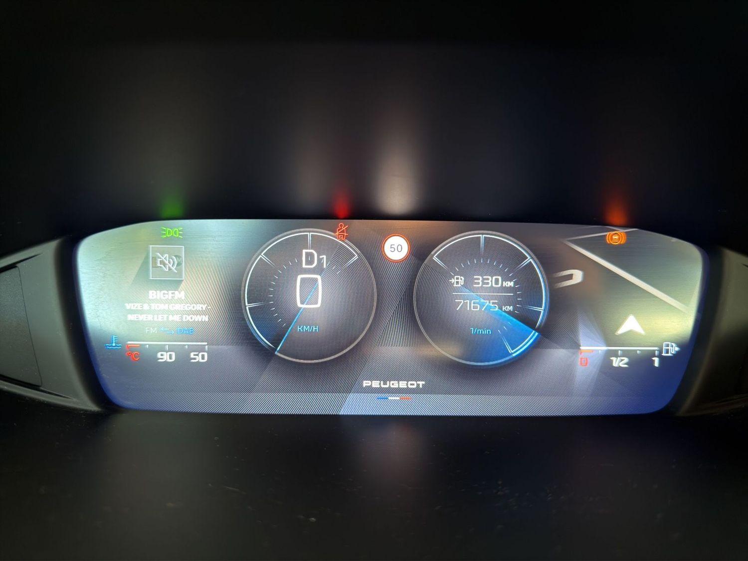 Peugeot 308 1.5HDi EAT8 Active Pack Navi LED SHZ PDC v+h