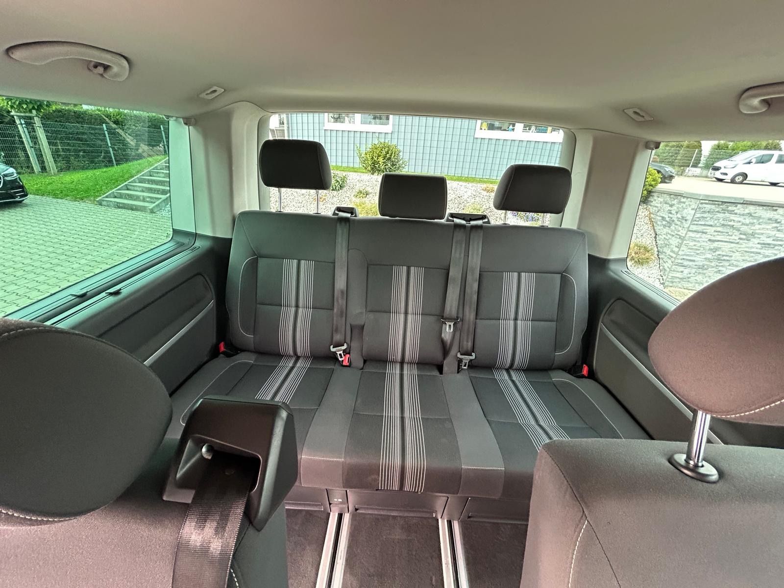 Fahrzeugabbildung Volkswagen T5 Multivan 2.0 TDI Match°Standheizung