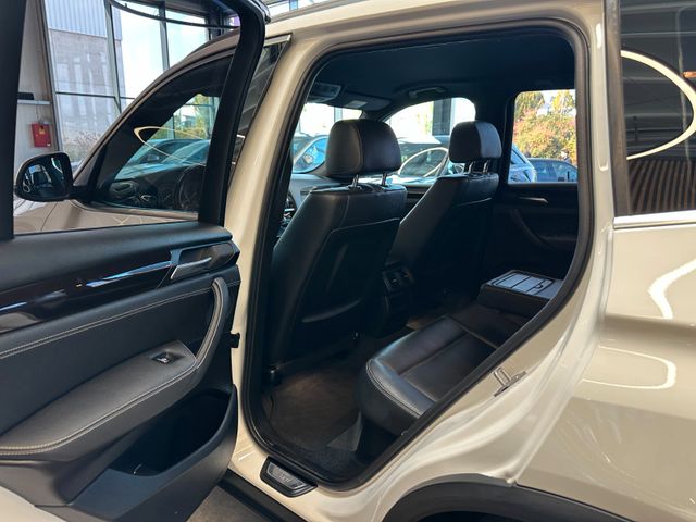 BMW X3 xDrive 35 d *Navi*xLine*Kamera*