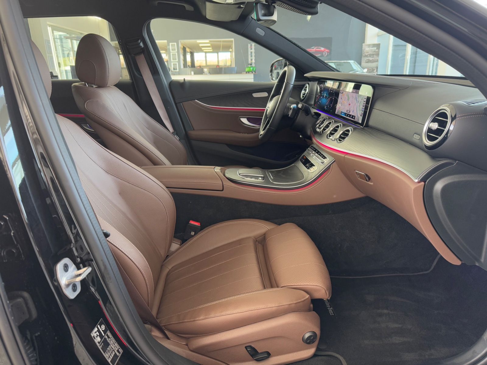 Mercedes-Benz E 200 T d AMG EXCLUSIVE STANDH 360°KAMERA SHZ foto 21