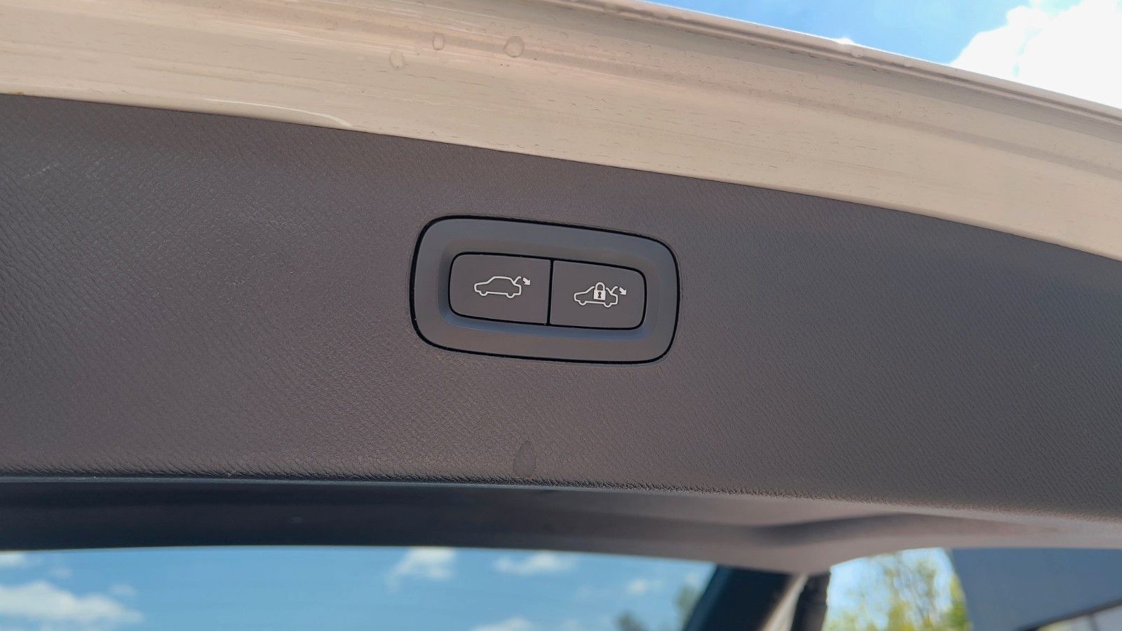 Fahrzeugabbildung Volvo XC90 B5 D AWD Ultimate Dark*B&W*HuD*LUFT*360*ACC