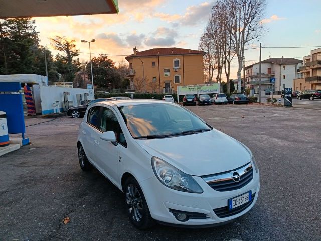 Opel Corsa 1.3 CDTI 90CV 2010 ok neo patente