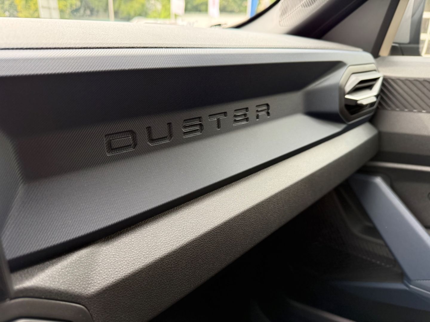 DACIA Duster III Hybrid 140 1.6 E-TECH Journey  AHK +V - Image 22