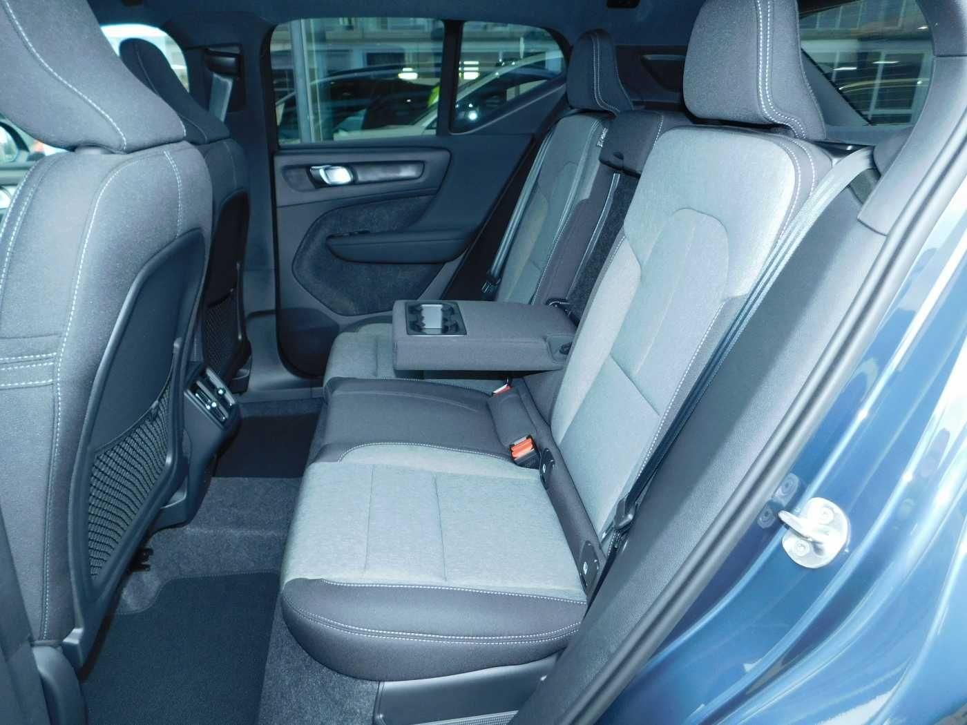 Fahrzeugabbildung Volvo XC40 B4 Plus Black Edition