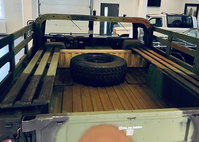 Fahrzeugabbildung Hummer Humvee H1  M998 mit TÜV und deutschen Papieren