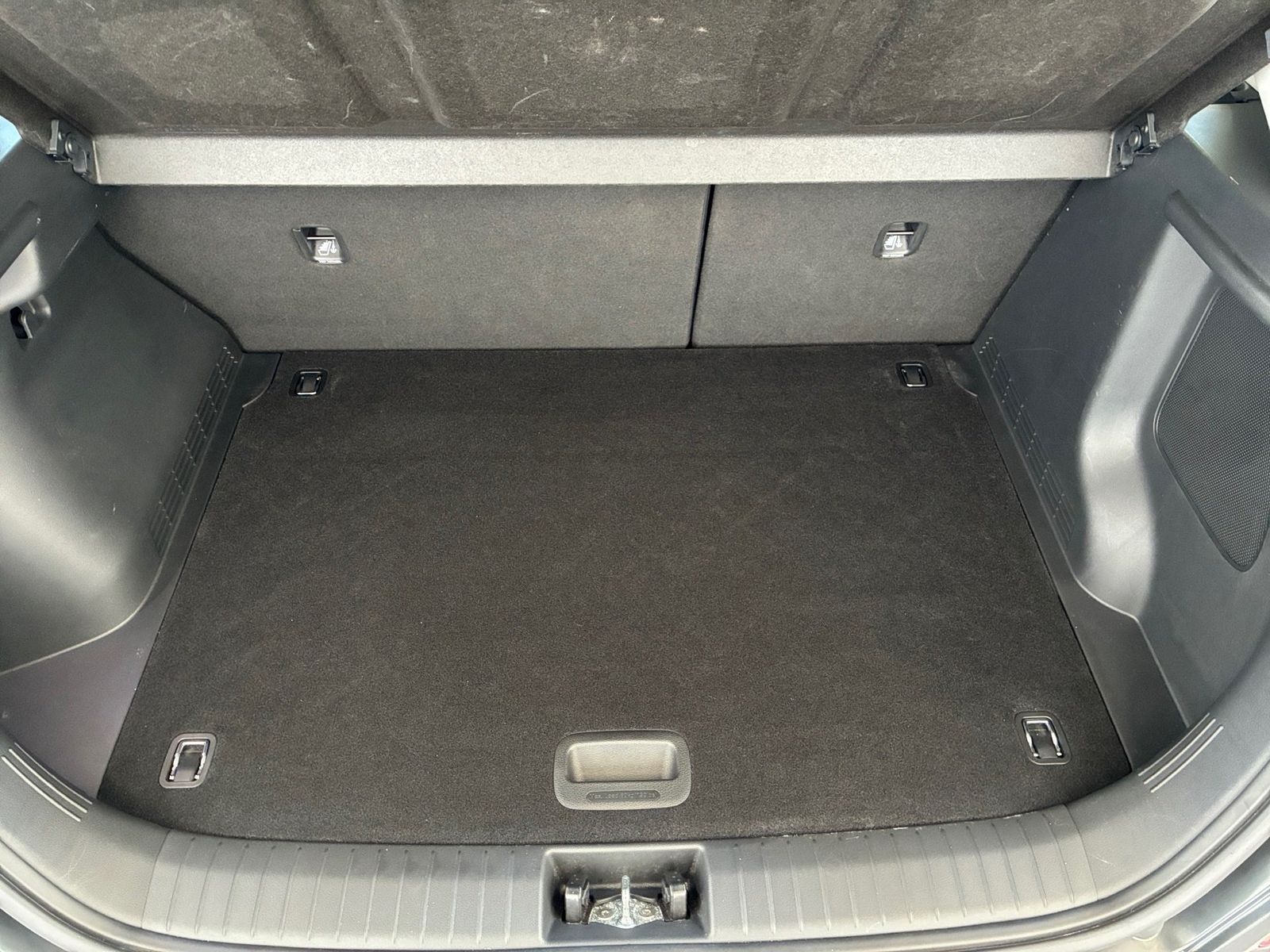 Fahrzeugabbildung Hyundai Kona Elektro Premium HUD,KlimaA,LED,Navi,SD,SHZ