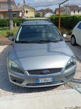 Ford Focus C-Max 1.6 TDCi (90CV) 5p. - Ford Focus aus 2005 mit Diesel-Antrieb
