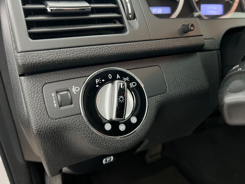 MERCEDES-BENZ C 180 K RENTNER/ NUR 71.tKM / GARANTIE / MERCEDES-BENZ C 180 K RENTNER/ NUR 71.tKM / GARANTIE /
