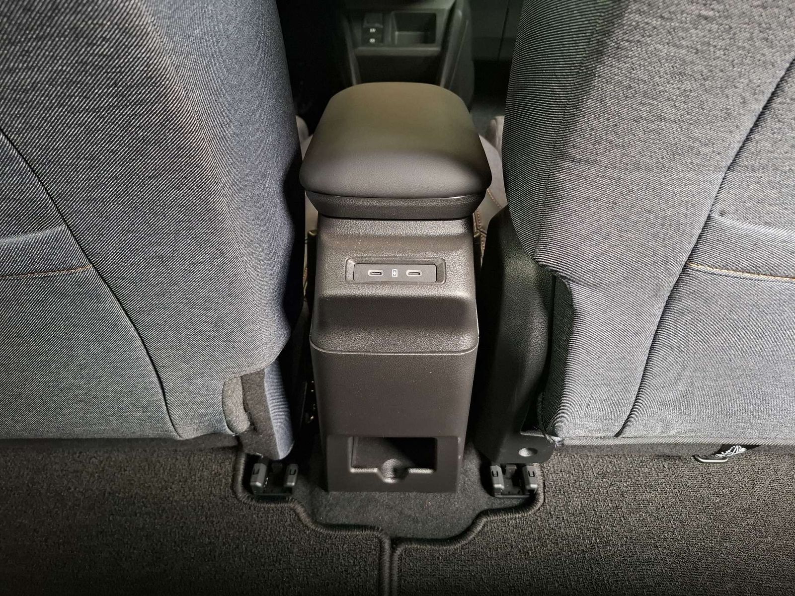 Renault R 4 - Bild 17