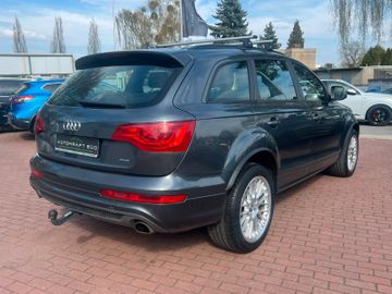 Audi Q7 - 7