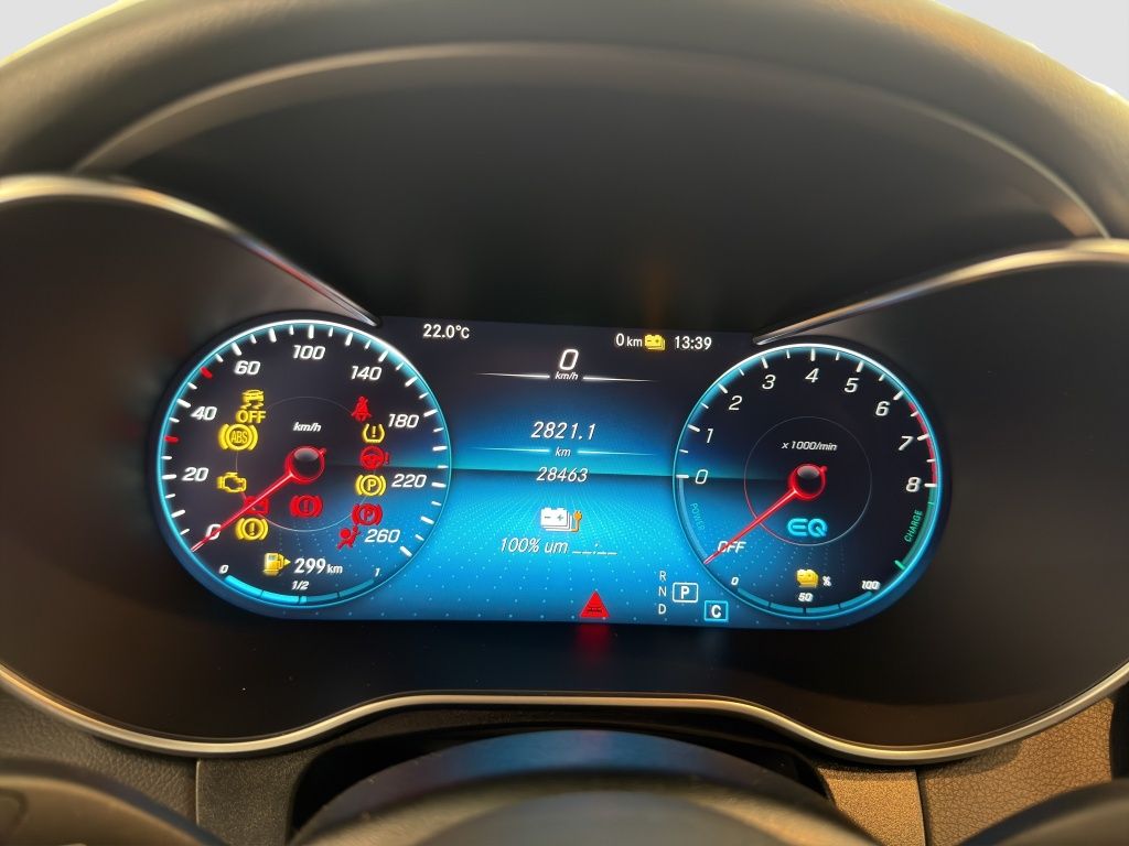 Fahrzeugabbildung Mercedes-Benz GLC 300 e 4MATIC AMG innen*OFF-ROAD aussen*LED