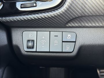 Kia Stonic 1.0T 120 GT Line Automatik Navi SHZ PDC