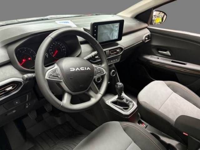 Fahrzeugabbildung Dacia Sandero Stepway Extreme TCe 110
