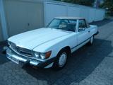Mercedes-Benz 560 SL - weiße Mercedes-Benz 560