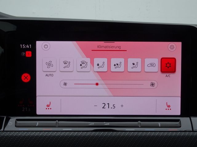 Golf Variant VIII 1.5 TSI R-Line ACC Kamera LED