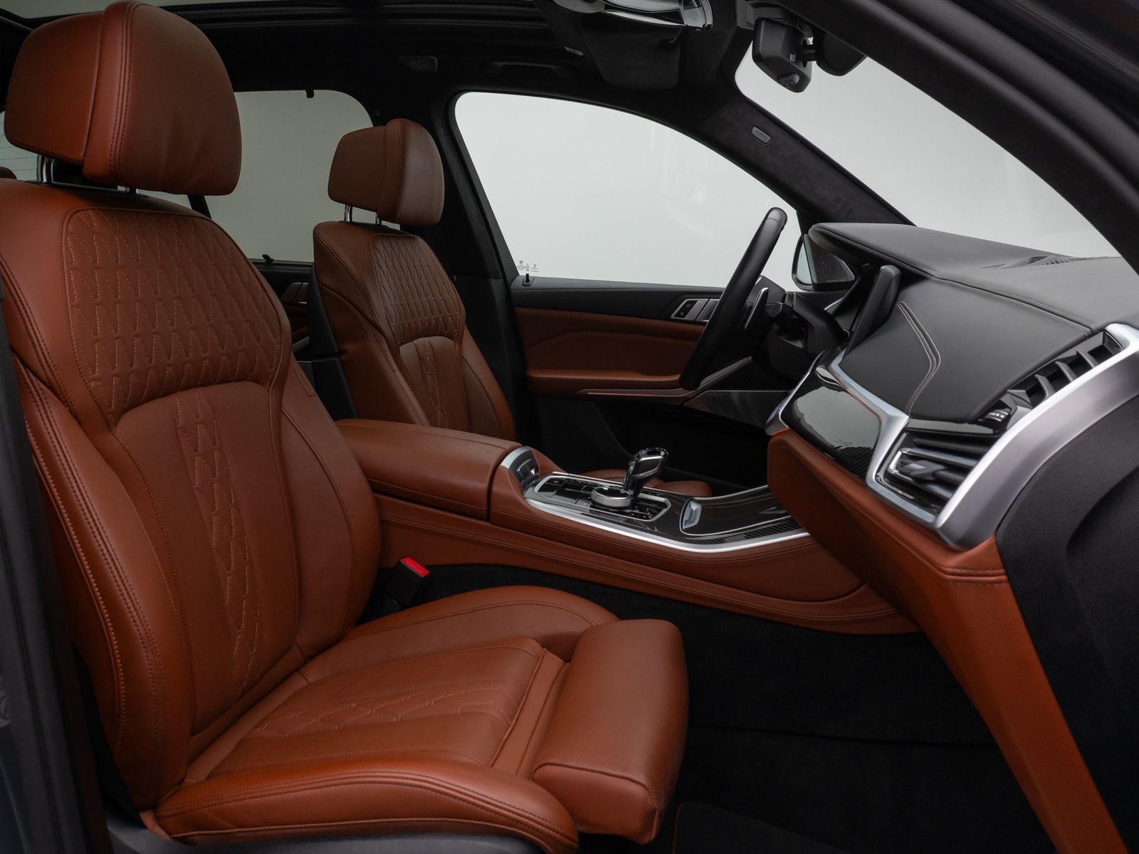 Fahrzeugabbildung BMW X5 xD40d M Sport B&W SoftClose Panorama HUD Voll