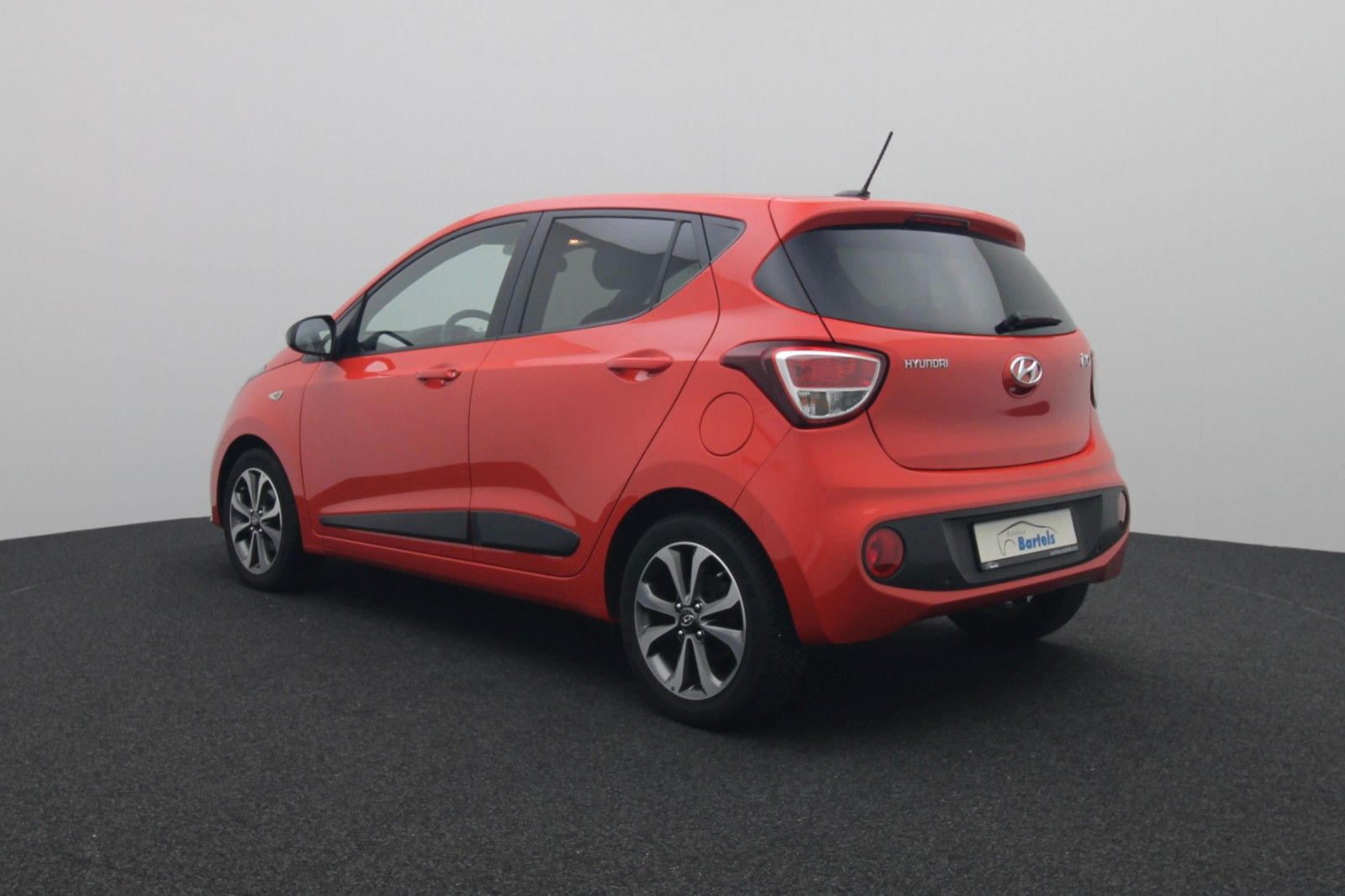 Fahrzeugabbildung Hyundai i10 Passion+ TEMPO SHZ