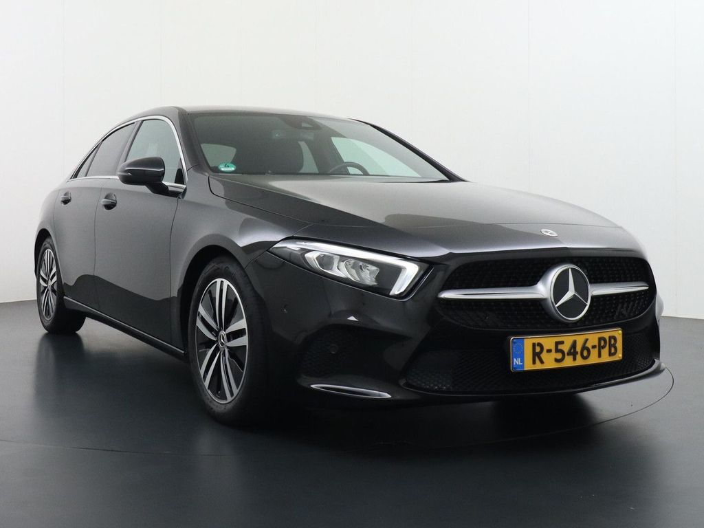 Mercedes-Benz A 180 Limousine Luxury Line | Achteruitrij kamer