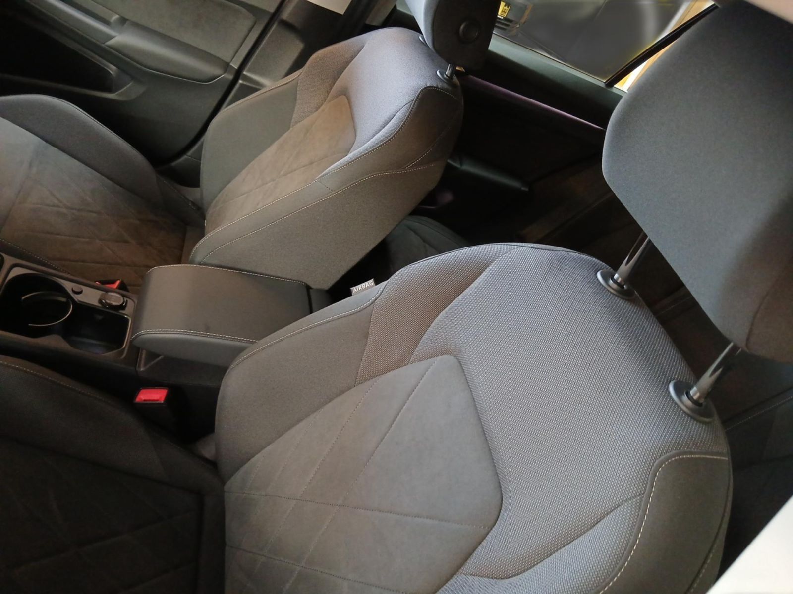 Volkswagen Golf - Bild 9