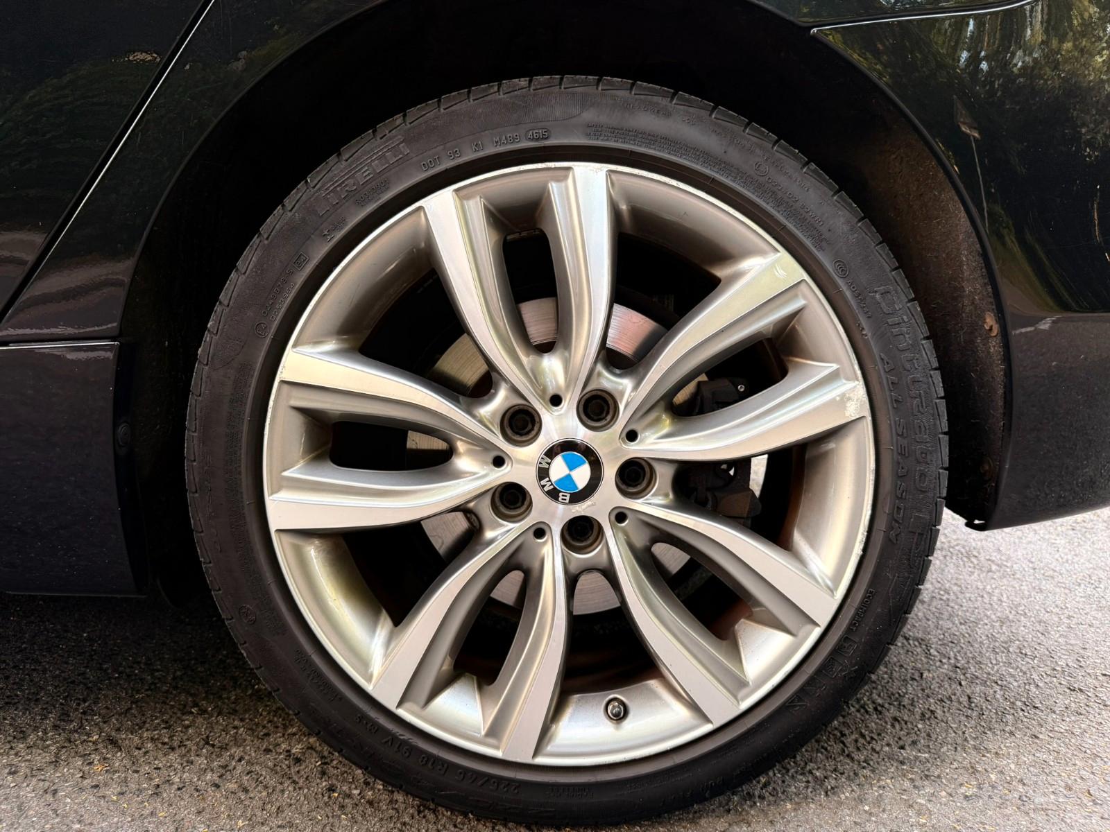 BMW 225i Active Tourer Luxury Pano AHK ACC HUD H/K