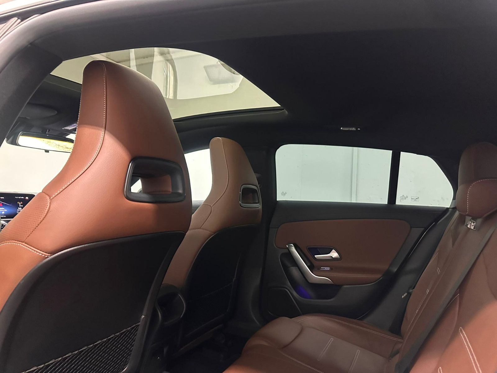 Fahrzeugabbildung Mercedes-Benz CLA 250 e Shooting Brake *AMG-LINE*PANORAMA*AHK*