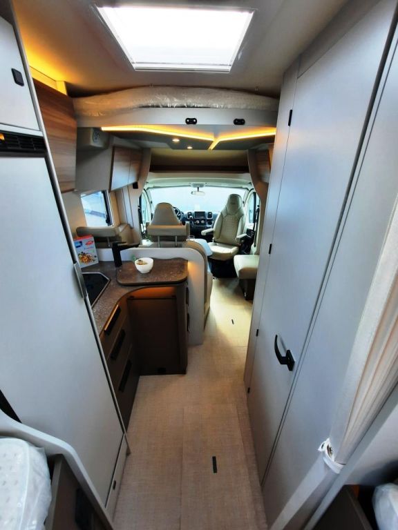 Fahrzeugabbildung Bürstner B66 690 TD Verfüg./SAT/Markise/Rüfa